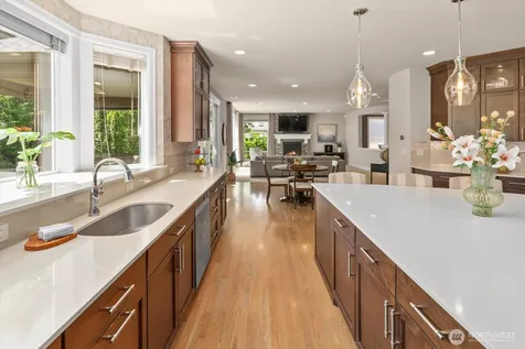 21355 NE 2nd Court Sammamish WA 98074