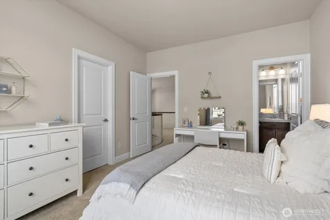 21355 NE 2nd Court Sammamish WA 98074