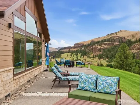 34951 Sharptail Lane Davenport WA 99122