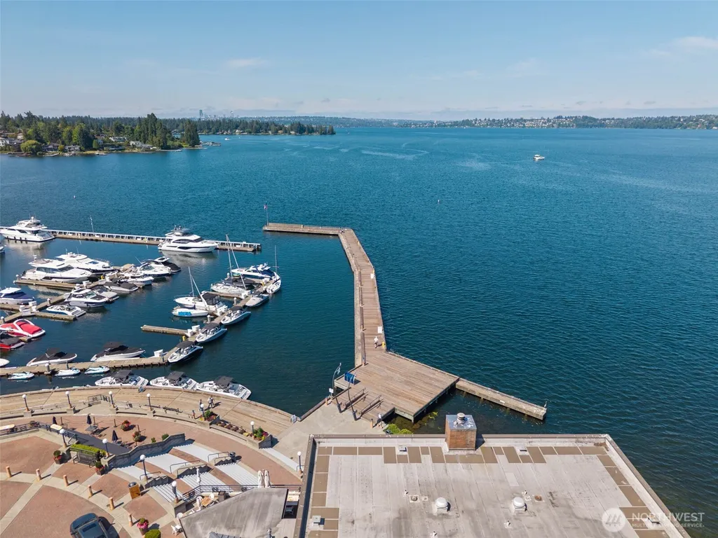 4545 Lake Washington Blvd NE Kirkland WA 98033