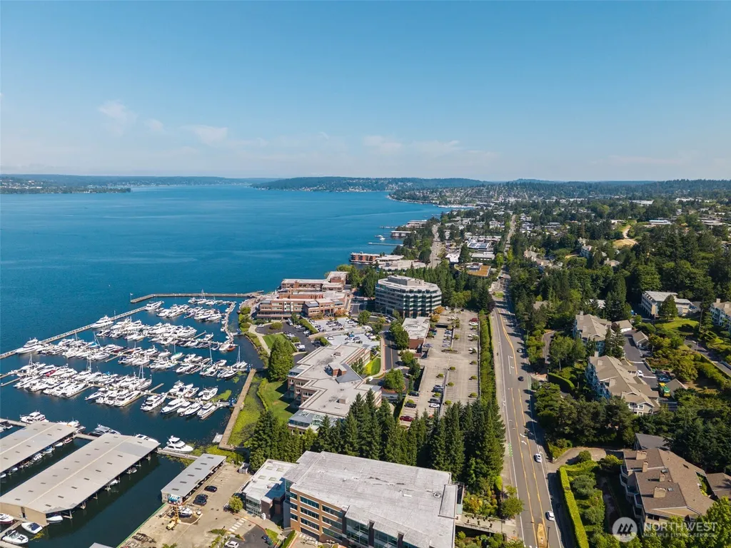 4545 Lake Washington Blvd NE Kirkland WA 98033