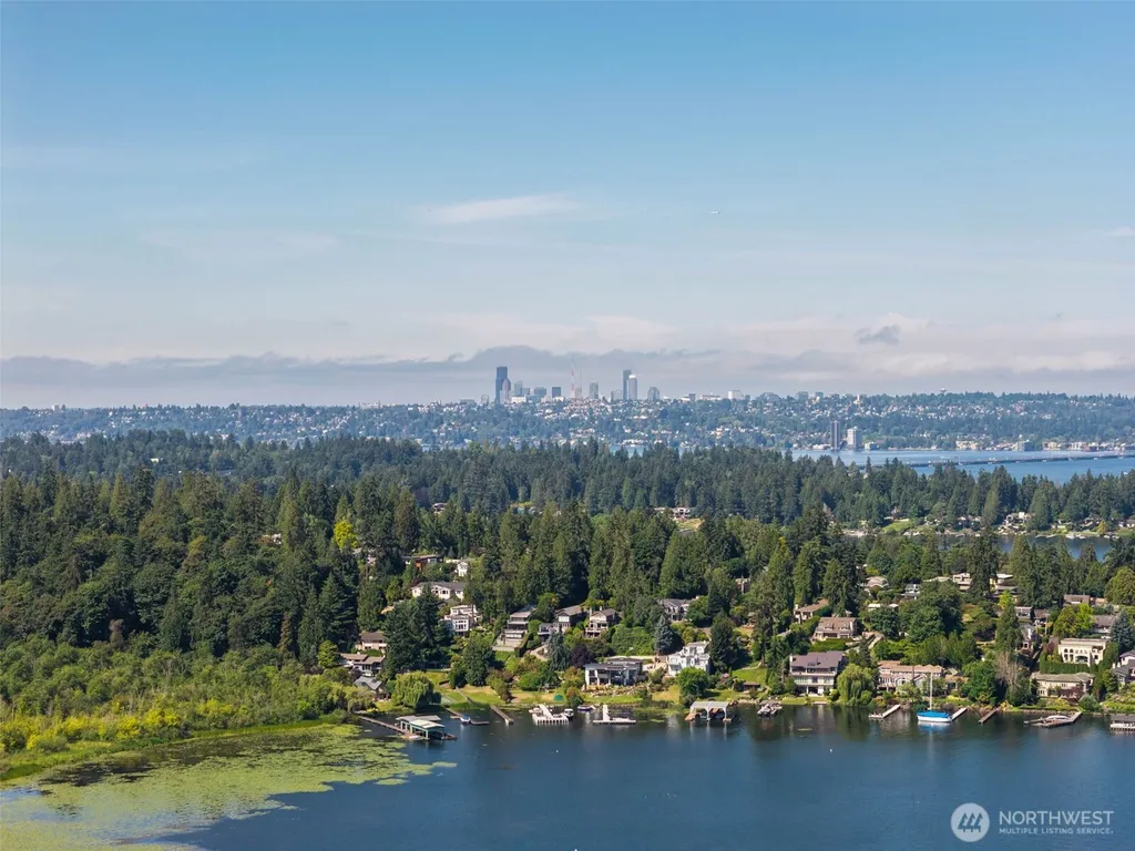 4545 Lake Washington Blvd NE Kirkland WA 98033