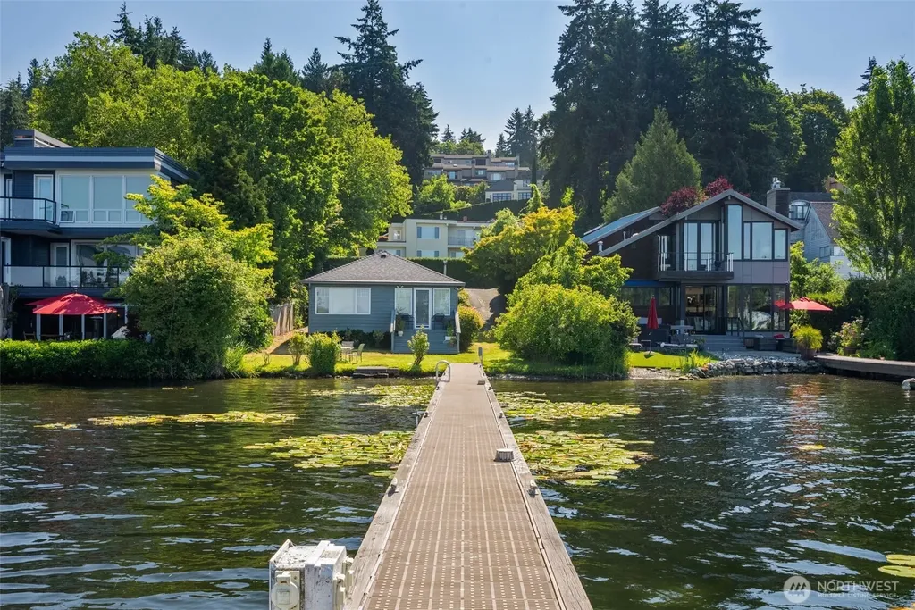 4545 Lake Washington Blvd NE Kirkland WA 98033