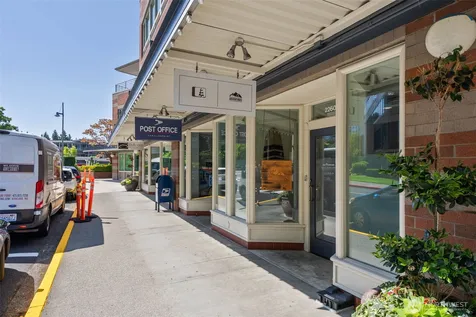 4545 Lake Washington Blvd NE Kirkland WA 98033
