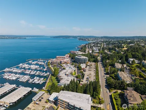 4545 Lake Washington Blvd NE Kirkland WA 98033