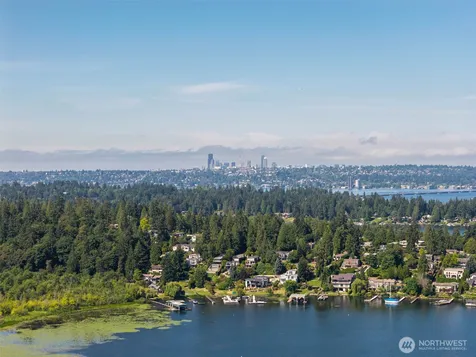 4545 Lake Washington Blvd NE Kirkland WA 98033