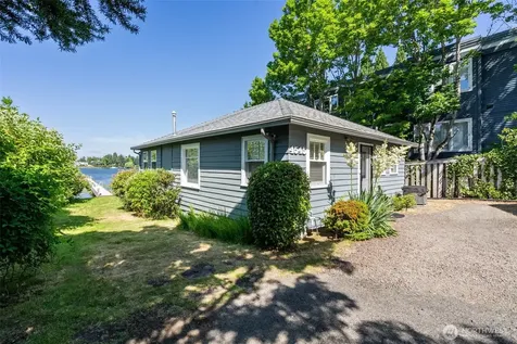 4545 Lake Washington Blvd NE Kirkland WA 98033