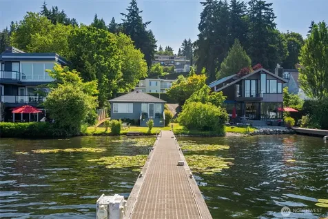 4545 Lake Washington Blvd NE Kirkland WA 98033