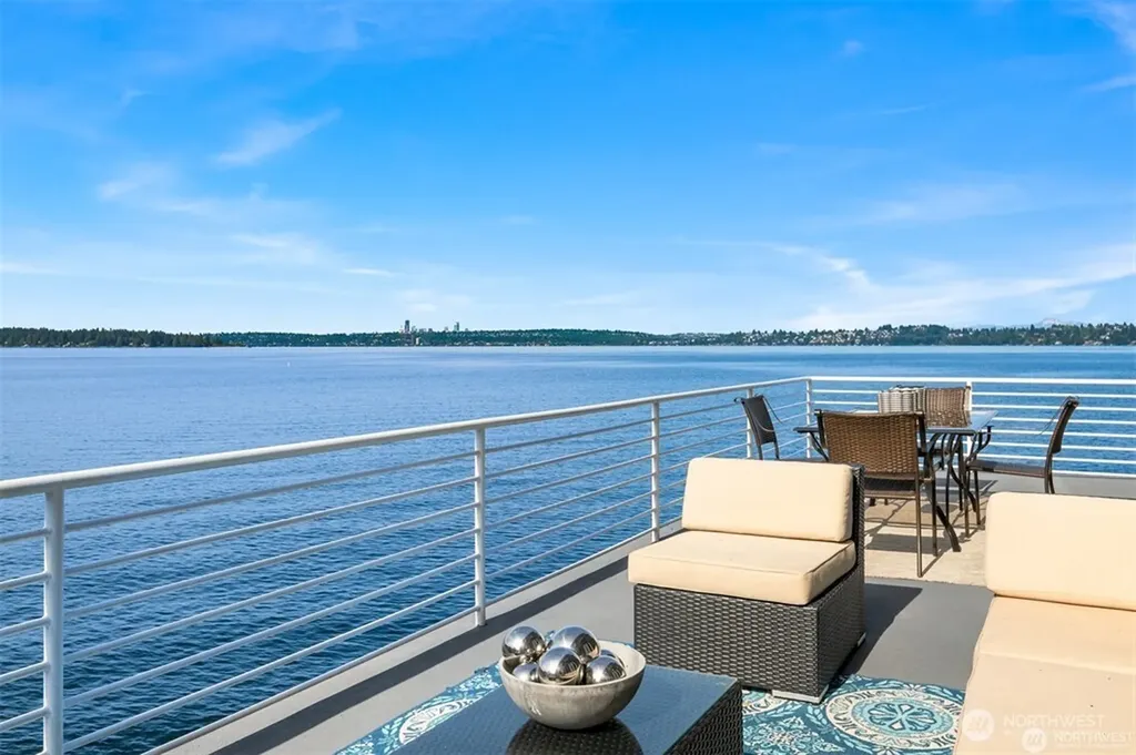 733 Lake Street S Kirkland WA 98033