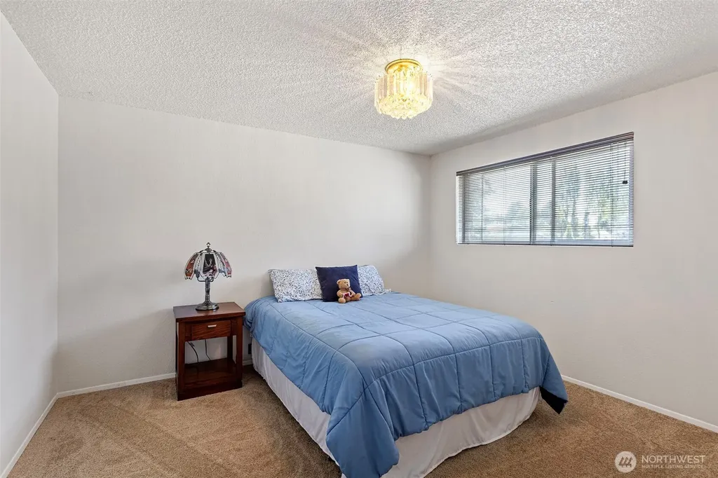 29712 S 39th Place Auburn WA 98001