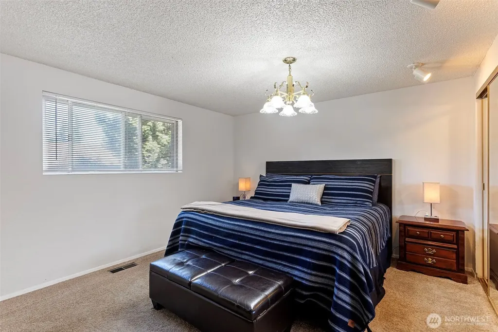 29712 S 39th Place Auburn WA 98001