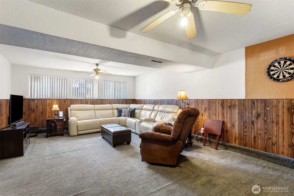 29712 S 39th Place Auburn WA 98001