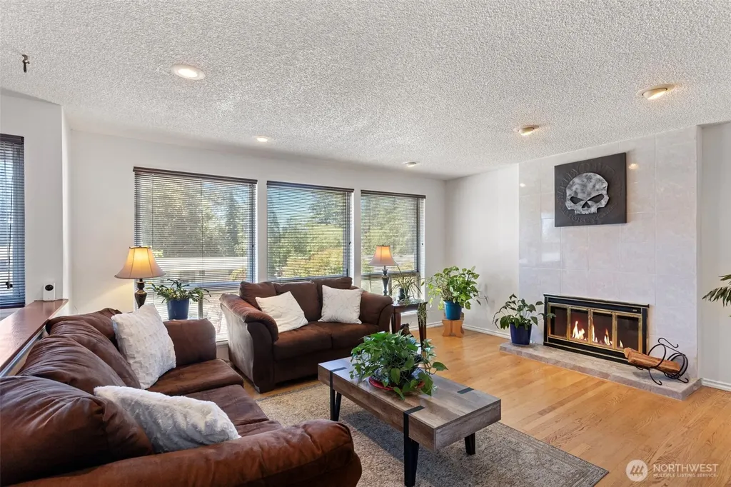 29712 S 39th Place Auburn WA 98001
