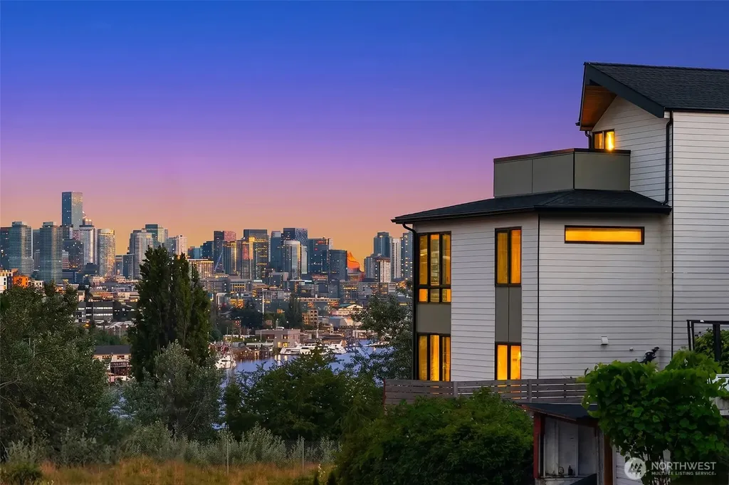 454 NE 40th Street Seattle WA 98105