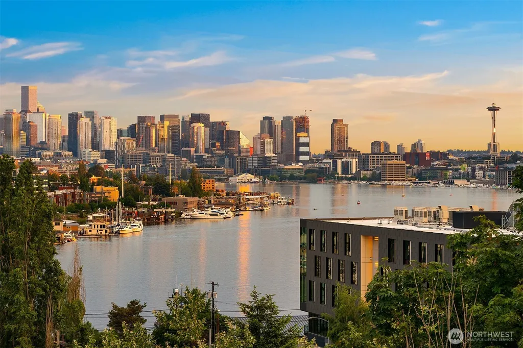 454 NE 40th Street Seattle WA 98105