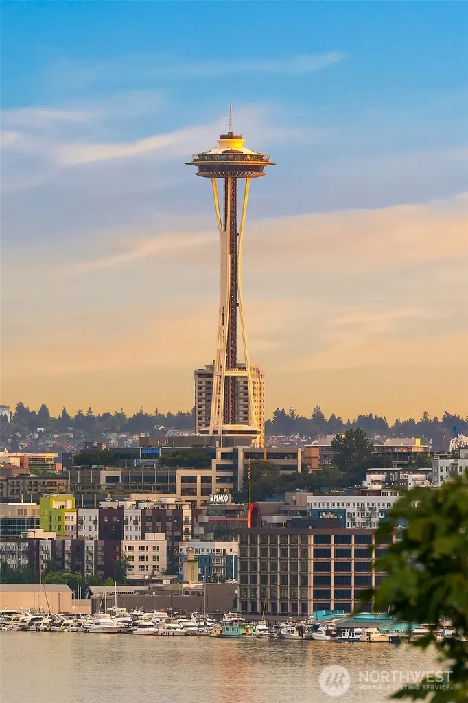 454 NE 40th Street Seattle WA 98105