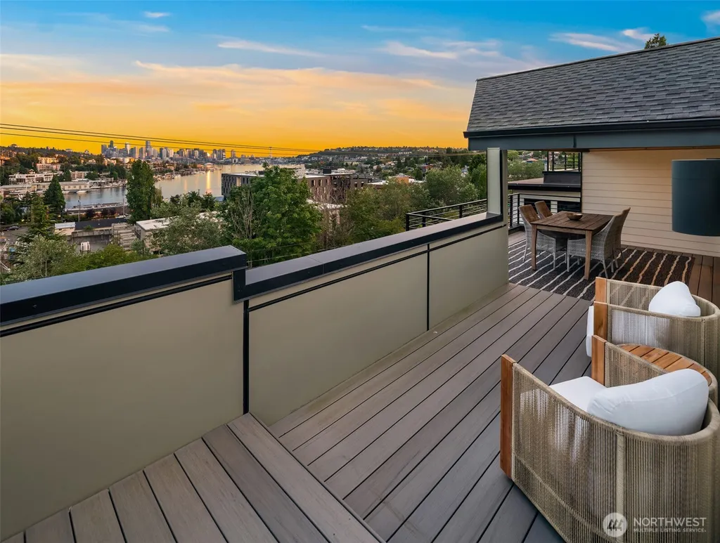 454 NE 40th Street Seattle WA 98105