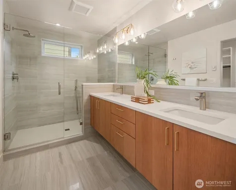 454 NE 40th Street Seattle WA 98105