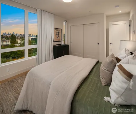 454 NE 40th Street Seattle WA 98105