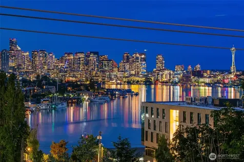 454 NE 40th Street Seattle WA 98105