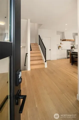 454 NE 40th Street Seattle WA 98105