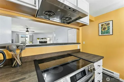 1132 N 198th Street Shoreline WA 98133