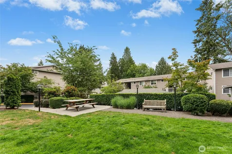 1132 N 198th Street Shoreline WA 98133