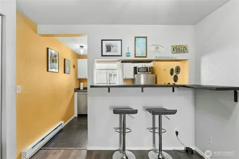 1132 N 198th Street Shoreline WA 98133