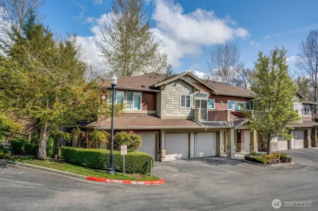 21507 42nd Avenue S Seatac WA 98198