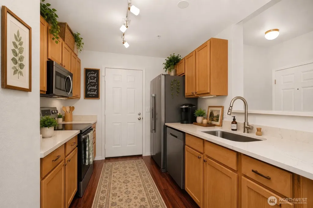 21507 42nd Avenue S Seatac WA 98198