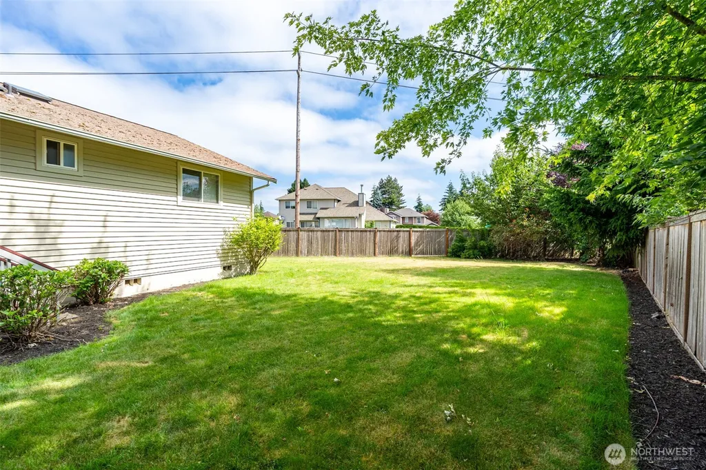 1010 SW 348th Place Federal Way WA 98023