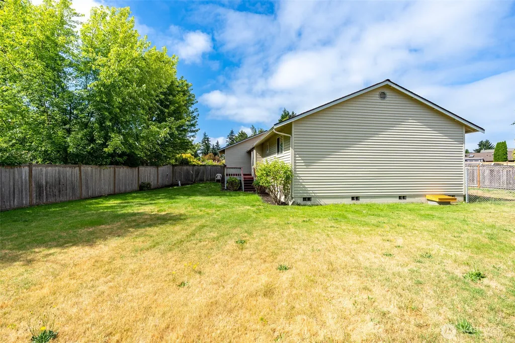 1010 SW 348th Place Federal Way WA 98023