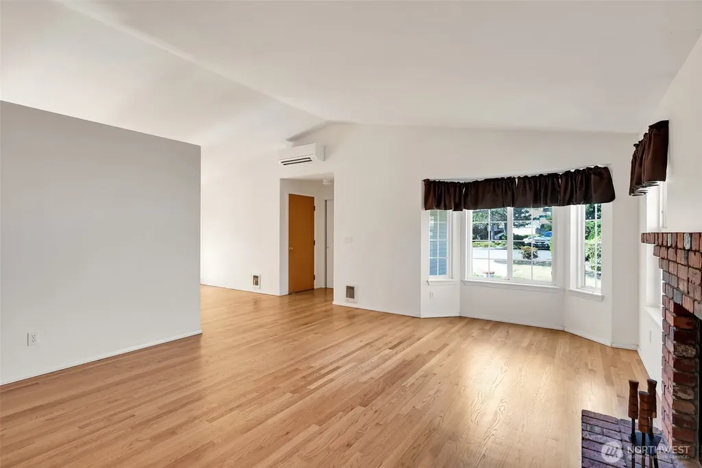 1010 SW 348th Place Federal Way WA 98023