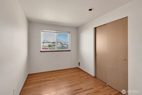 1010 SW 348th Place Federal Way WA 98023