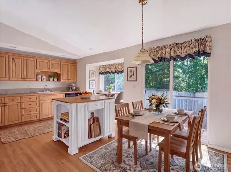 1010 SW 348th Place Federal Way WA 98023