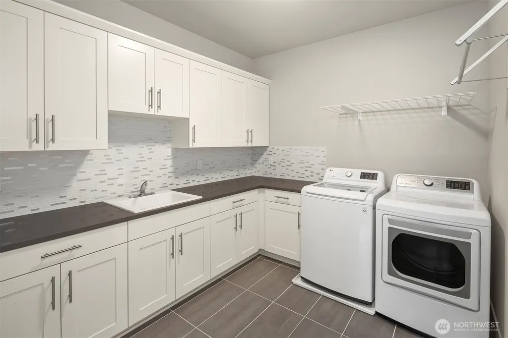 16307 81st Place NE Kenmore WA 98028