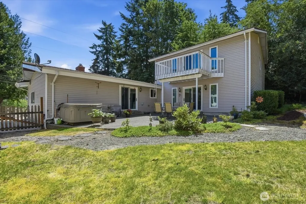 15621 84th Avenue NE Kenmore WA 98028
