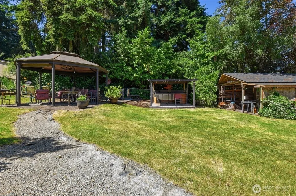 15621 84th Avenue NE Kenmore WA 98028