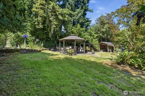 15621 84th Avenue NE Kenmore WA 98028