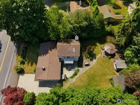 15621 84th Avenue NE Kenmore WA 98028