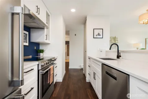 215 N 120th Street Seattle WA 98133