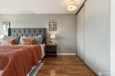 215 N 120th Street Seattle WA 98133