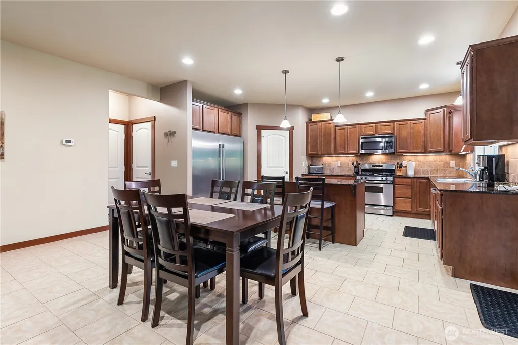 9 Jasper Ridge Lane Bellingham WA 98229