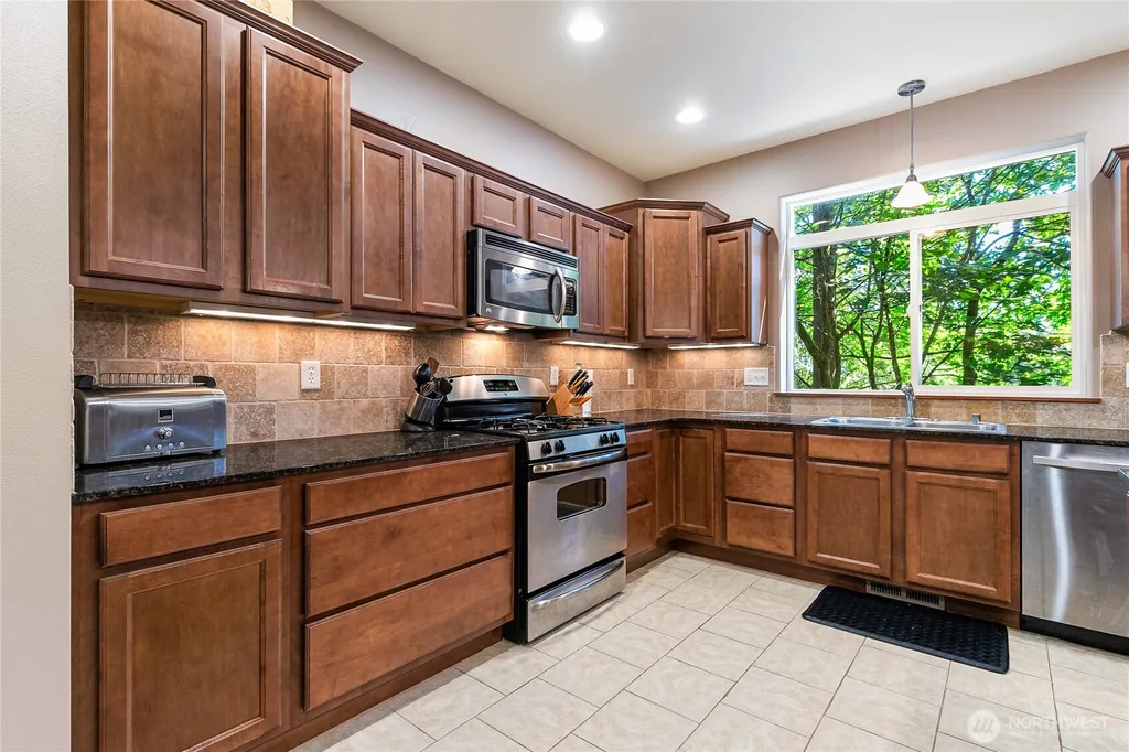 9 Jasper Ridge Lane Bellingham WA 98229