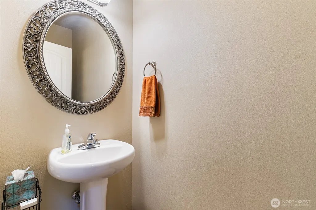 9 Jasper Ridge Lane Bellingham WA 98229