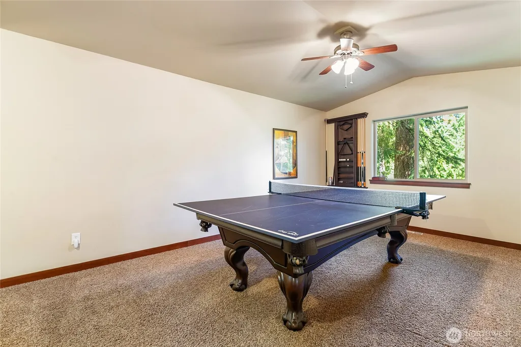 9 Jasper Ridge Lane Bellingham WA 98229