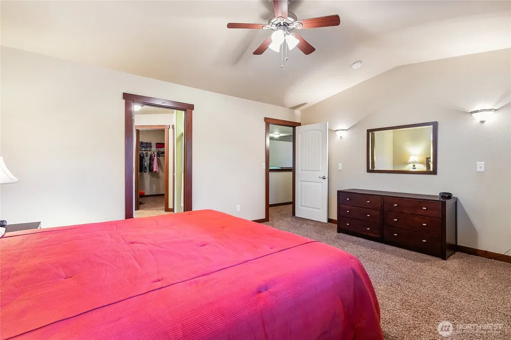 9 Jasper Ridge Lane Bellingham WA 98229