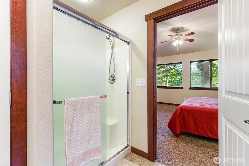 9 Jasper Ridge Lane Bellingham WA 98229
