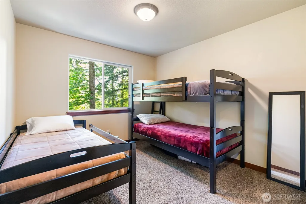 9 Jasper Ridge Lane Bellingham WA 98229