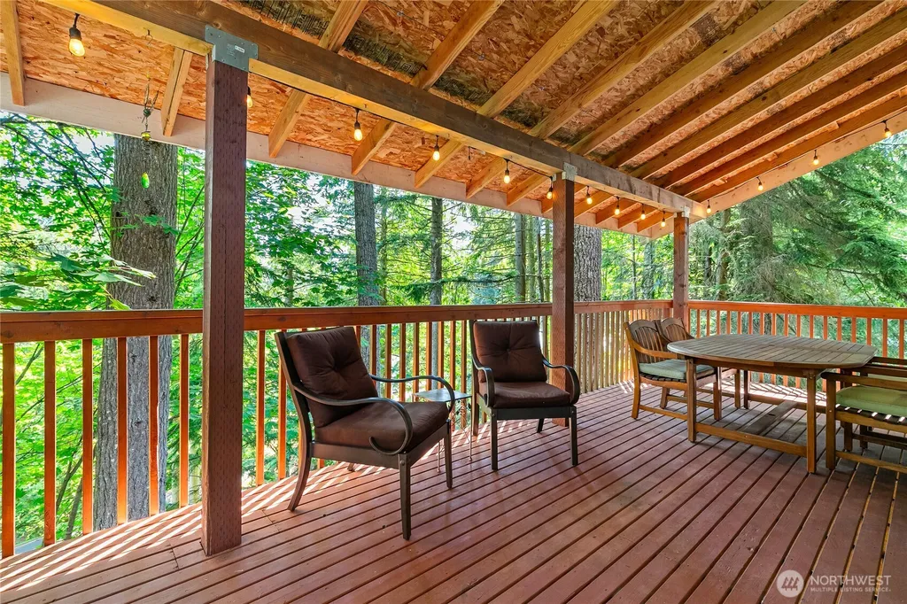 9 Jasper Ridge Lane Bellingham WA 98229